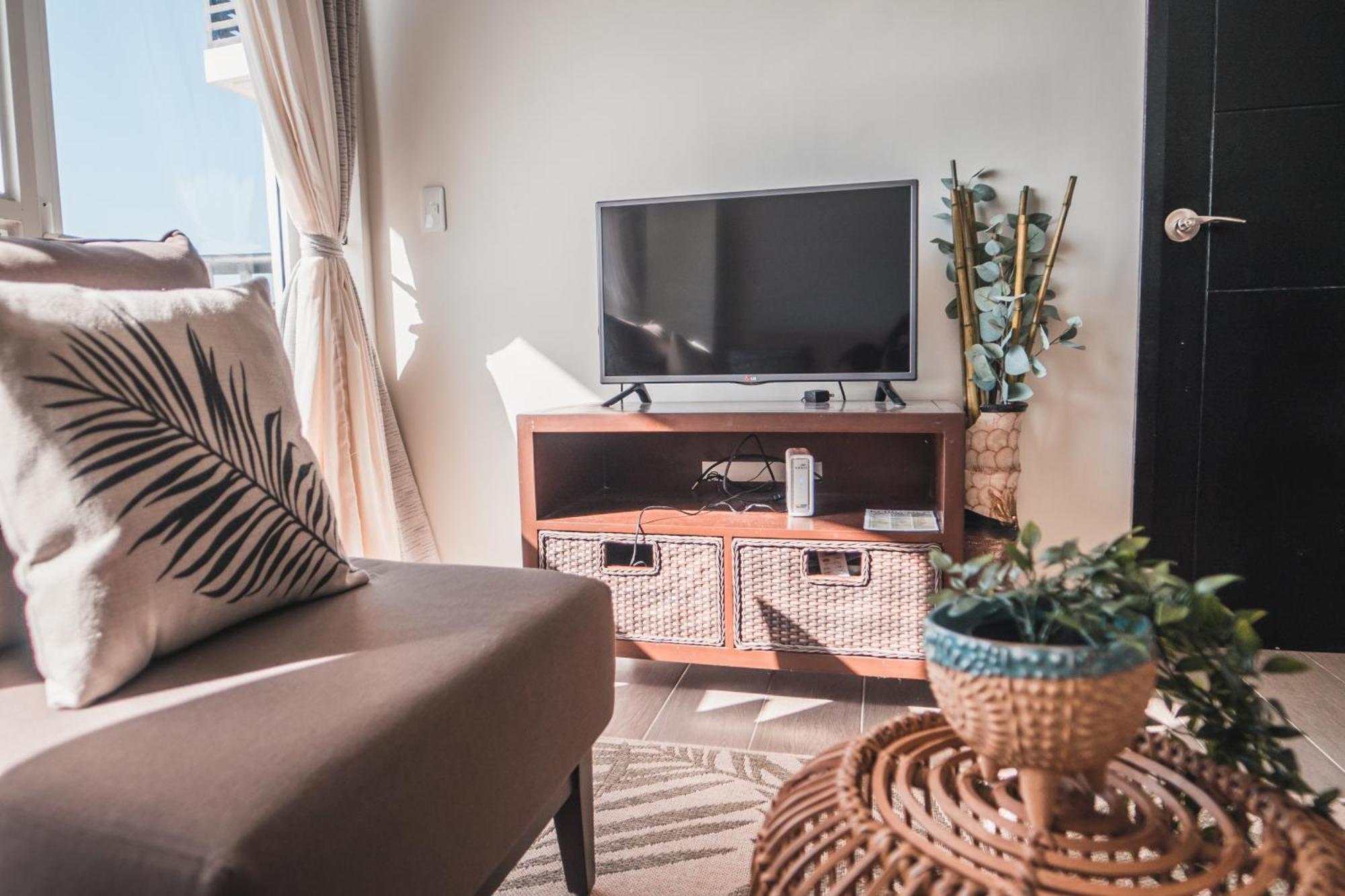 Modern Tropical Luxe Apartment - Boracay Newcoast Yapak Eksteriør bilde